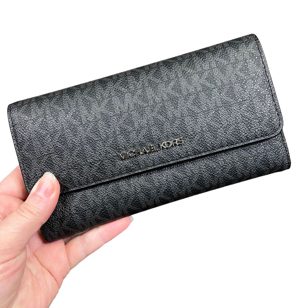 Michael Kors Jet Set Travel Large Trifold Wallet Black Leather Signature NWT